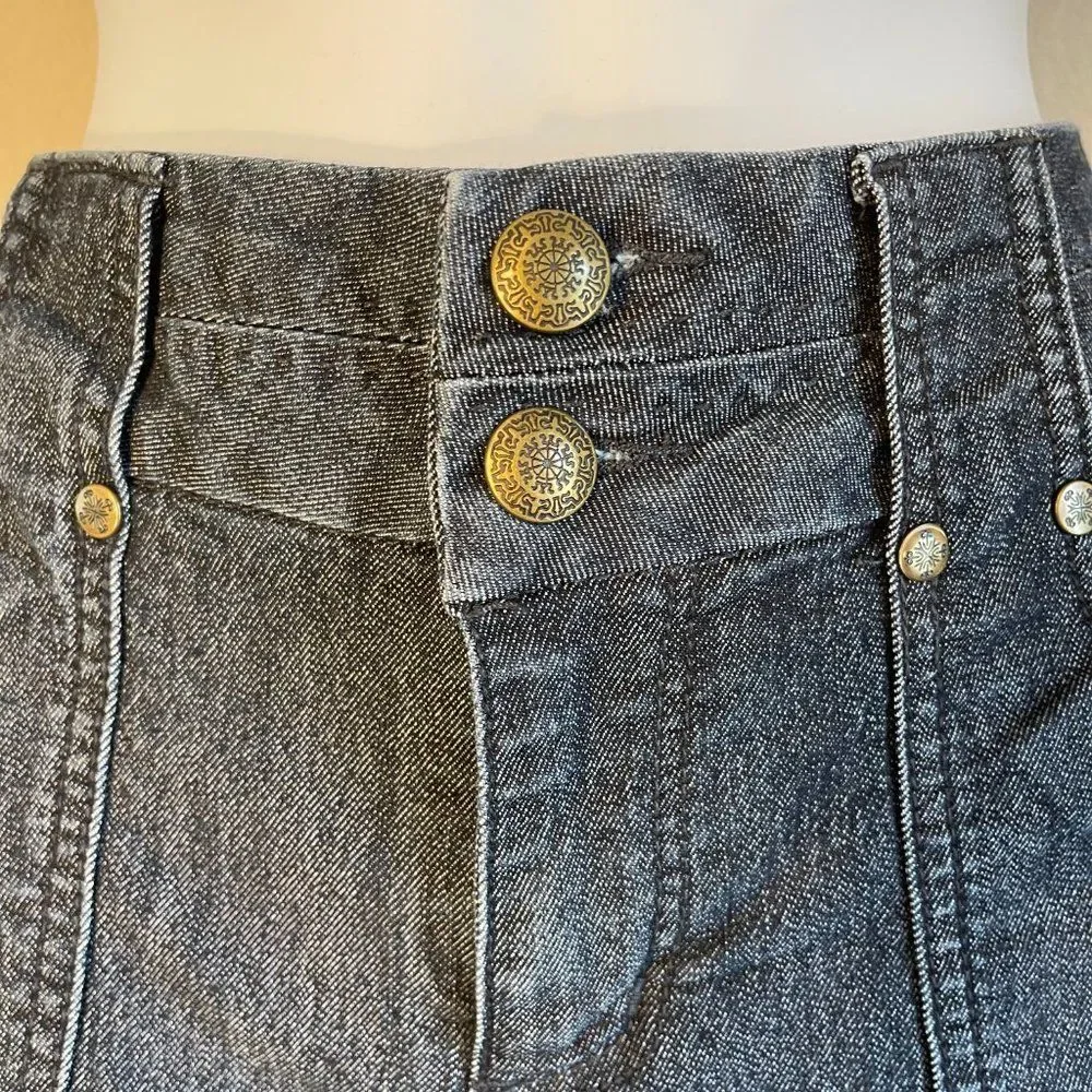 one 5 one one jean